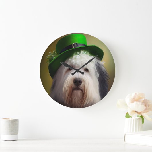 Oude Engelse Sheepdog in St. Patrick's Day Dress Grote Klok (Huis)