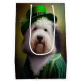 Oude Engelse Sheepdog in St. Patrick's Day Dress Medium Cadeauzakje (Achterkant)