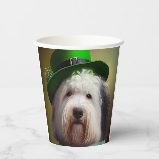 Oude Engelse Sheepdog in St. Patrick's Day Dress Papieren Bekers (Voorkant)