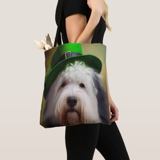 Oude Engelse Sheepdog in St. Patrick's Day Dress Tote Bag (Dichtbij)
