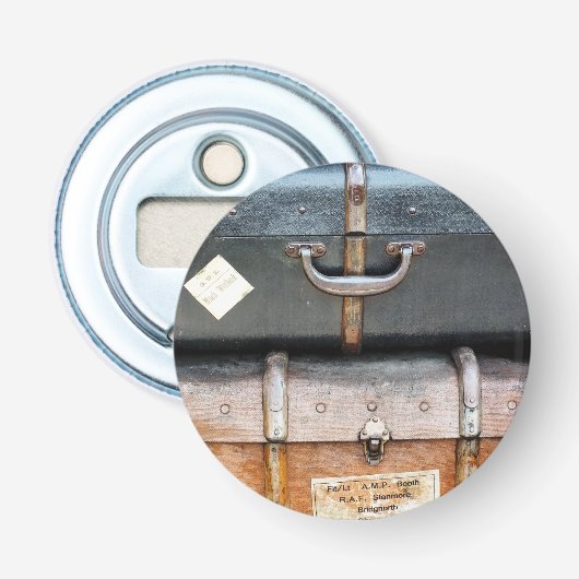 OUDE ENGLAND BUTTON FLESOPENER (Voorkant)