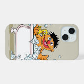 Oude Ernie in badkuip iPhone 15 Case (Achterkant horizontaal)