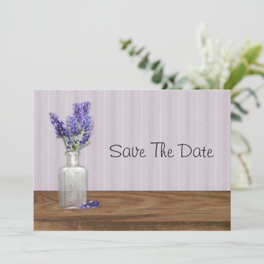 Oude flacon met lavendel Sla de datum op Save The Date (Staand voorkant)