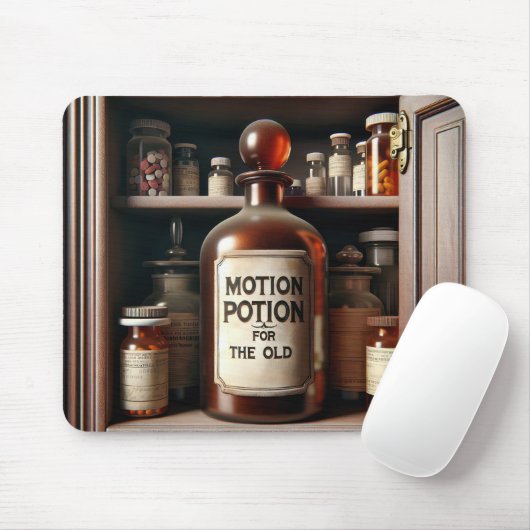 Oude fles in een medicijnkastje muismat (Met muis)