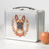Oude Franse Bulldog met herfstbladkrans en (In situ)