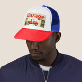 Oude garage trucker pet (In situ)