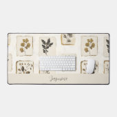 Oude gedroogde geperste wilde bloemen Naam Initiaa Bureaumat (Keyboard & Muis)