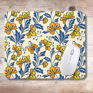 Oude gele oranje volksbloem in blauwe blad muismat