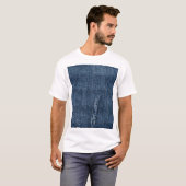 Oude gescheurde denim: jeans textuur. t-shirt (Voorkant volledig)