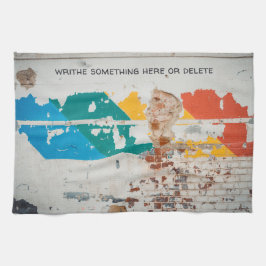 Oude geschilderde muur met graffiti theedoek