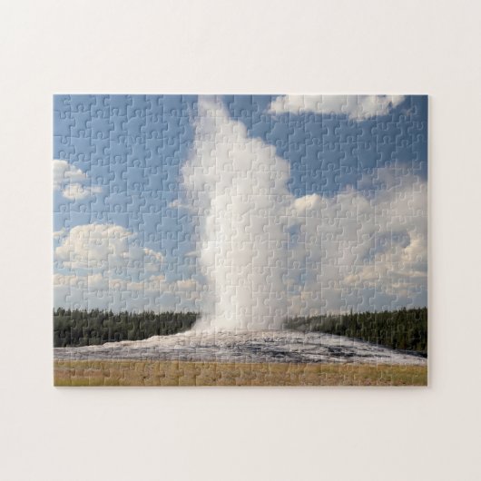 Oude getrouwe Geyser in Yellowstone National Park Legpuzzel (Horizontaal)
