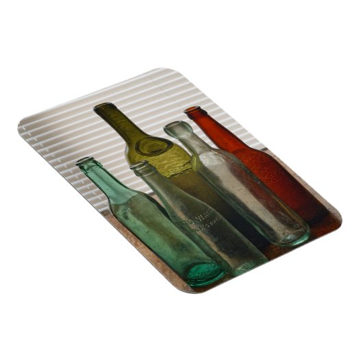 Oude glazen flessen 2 magneet (Rechterzijde)