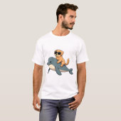 Oude Goud Retriever Ridder Belugawalvis Grappig T-shirt (Voorkant volledig)