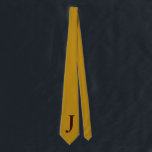 oude goudkleur met monogram stropdas<br><div class="desc">Dit klassiek stevig kleuren"oud goud"stropdas kenmerkt bruin "J"en is klaar voor verpersoonlijking met uw initialen bedankt aan het werk van ontwerper Alma Wad.</div>