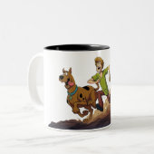 Oude Graf Mysteries Scooby Mok (Voorkant links)
