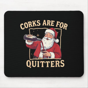 Oude grappige kerstman drinkt wijn kurken zijn voo muismat