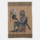 Oude Griekse hoplite kijkt naar zijn helm Theedoek (Verticaal)