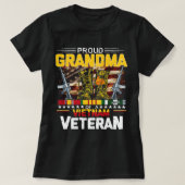 Oude grootmoeder van een Vietnam veteraan Vietnam  T-shirt (Design voorkant)