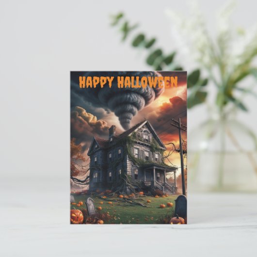 Oude Halloween huis & tornado Briefkaart (Staand voorkant)