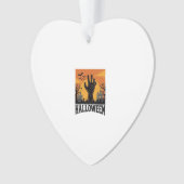 Oude Halloween Kerkhof Zombie Hand Shirt Ontwerp Ornament (voorkant)
