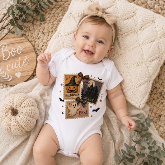 Oude Halloween-postzegercollage Romper