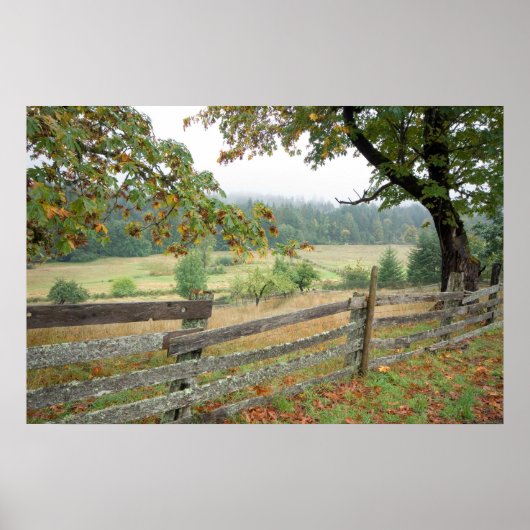 Oude hek op een Boerderij Poster (Voorkant)