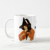 Oude heks met zwarte kat op schouder koffiemok (Links)