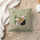 Oude herinneringsfoto met vervaagde rozen en kant kussen (Deken)