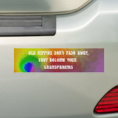 oude hippies verdwijnen niet weg, ze worden je gra bumpersticker (Op auto)