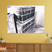 Oude houten koffers gestapeld canvas afdruk (Insitu (Woonkamer))