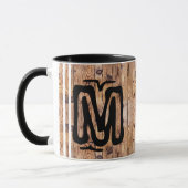 Oude houten naam, monogram  ogende koffie mok (Links)