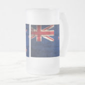 Oude houten Nieuw-Zeelandse vlag; Matglas Bierpul (Voorkant rechts)