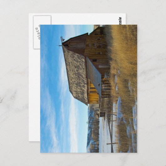 Oude houten schuur in de winter briefkaart (Voorkant / Achterkant)