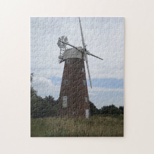 oude houten windmolen op het platteland van engels legpuzzel (Verticaal)