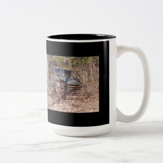 Oude ijzerhoudende Mok (Rechts)