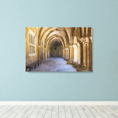Oude Kathedraal kloostergang Canvas Afdruk (Insitu (Houten vloer))