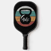 Oude kettlebell met op maat gemaakt monogram naam  pickleball paddle (Achterkant)