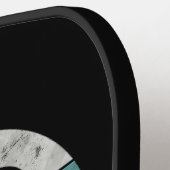 Oude kettlebell met op maat gemaakt monogram naam  pickleball paddle (Links Detail)