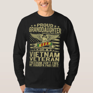 Oude kleindochter van Vietnam Veteraan - vrijheid T-shirt
