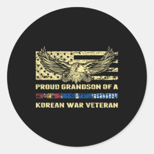 Oude kleinzoon van een militair veteraan uit de Ko Ronde Sticker