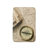 Oude kompas over oude kaart badmat (Voorkant Verticaal)