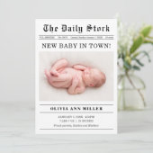Oude krantenstijl Geboorte Aankondiging Kaart (Staand voorkant)
