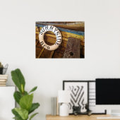 Oude levensredder in een verlaten kantine poster (Thuiskantoor)