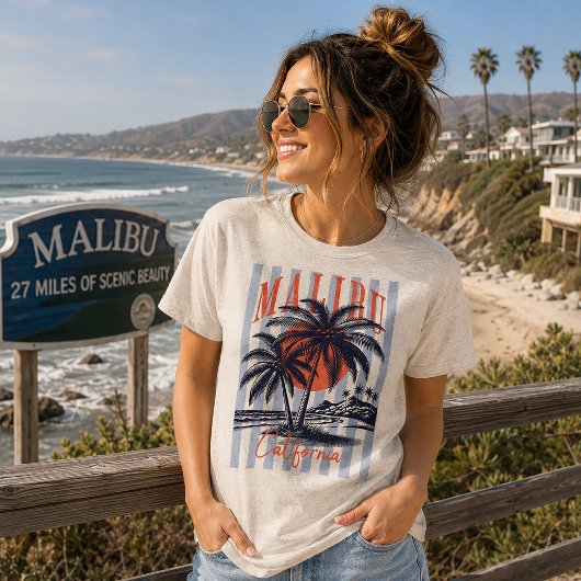 Oude Malibu Californië Poster Tri-Blend Shirt