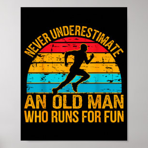 Oude man die humor heeft voor fitness Liefhebber v Poster