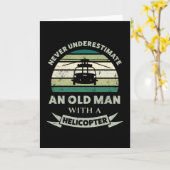 Oude man met een helikopter Grappig cadeau voor va Kaart (Gele Bloem)