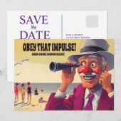 Oude man met verrekijker op het strand, grappig save the date (Voorkant / Achterkant)