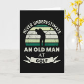 Oude man op golf grappige golf cadeaus vader kaart (Gele Bloem)