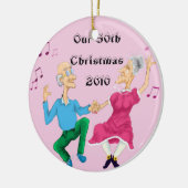 Oude mensen dansen, onze 50ste Kerstmis.. Keramisch Ornament (Links)