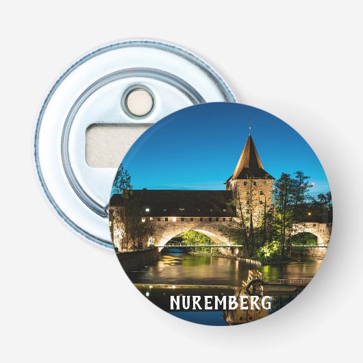 Oude middeleeuwse brug 's nachts in Neurenberg Button Flesopener (Voorkant)